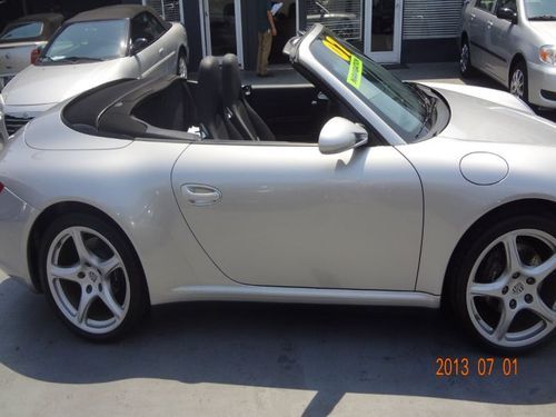 Incredible 2007 porsche 911 carrera 4 cabriolet with less than 33,000 miles