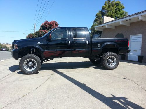 Ford f-250 harley davidson edition