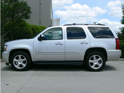 2010 tahoe 1500 ltz flex fuel 1tx ac/heated lumbar seats cd/dvd nav moonroof cam