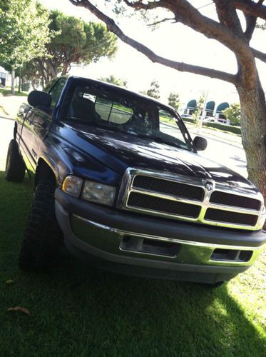 2001 dodge ram 1500 st extended cab pickup 4-door 5.9l