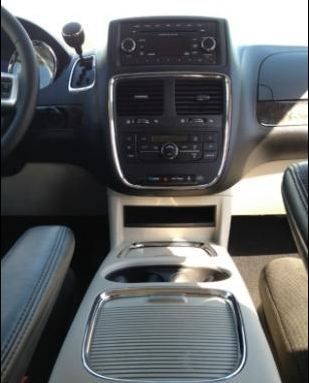 2012 dodge grand caravan crew