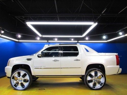 Cadillac escalade ext awd 30 inch custom wheels with lift navigation rear entr