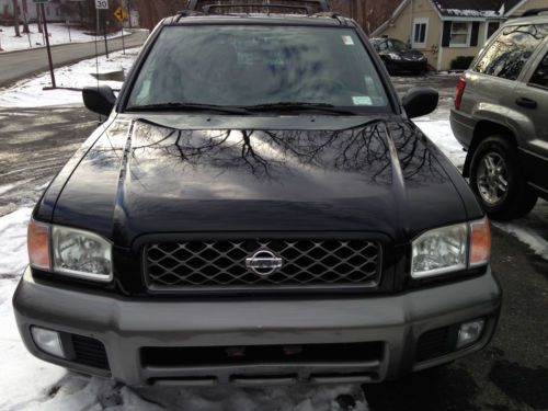 2001 nissan pathfinder se 4x4 with low miles  102k!!