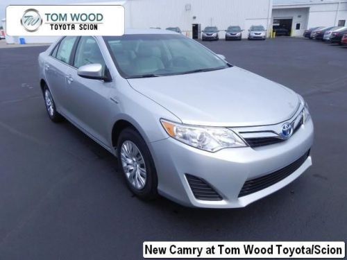 2014 toyota camry hybrid le