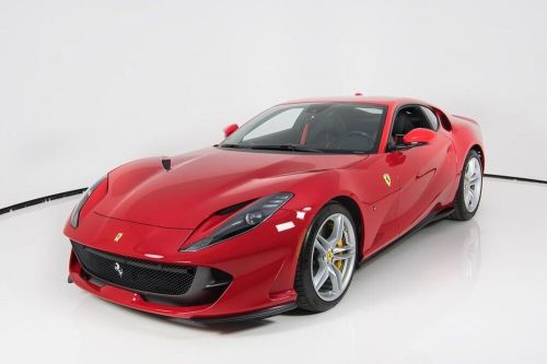 2020 ferrari 812 superfast .