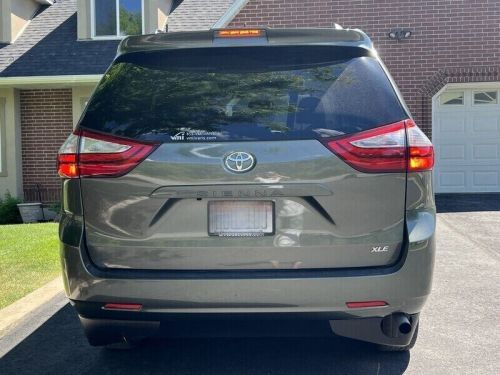 2018 toyota sienna xle passenger 4dr wheelchair accessible mini-van