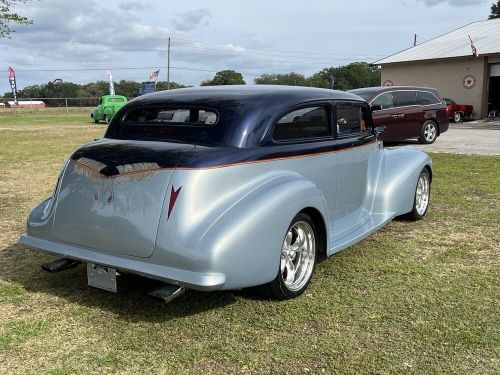 1940 pontiac custom