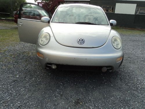 2001 volkswagen beetle gls hatchback 2-door 1.9l