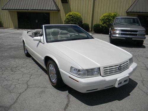 2000 cadillac eldorado etc convertable 59,000 miles very rare and very clean!