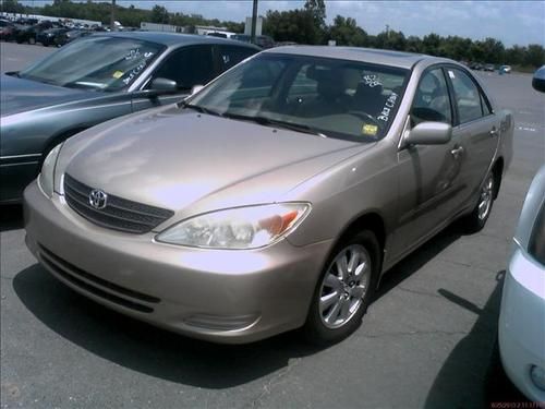 2002 toyota camry xle sedan 4-door 3.0l