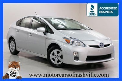 7-days *no reserve* '10 prius iv nav jbl sound pano roof back-up leather carfax