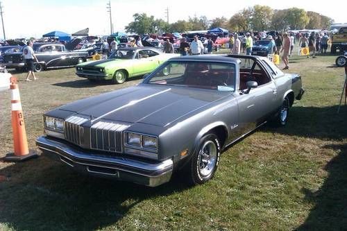 1977 oldsmobile cutlass supreme t-tops