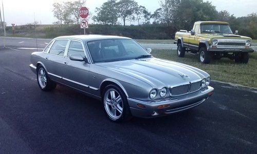 1999 jaguar xjr base sedan 4-door 4.0l