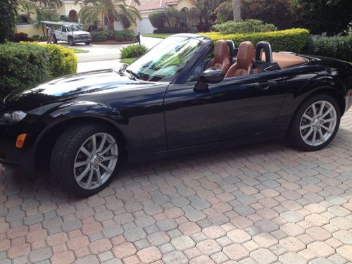 2006 mazda mx-5 miata grand touring convertible 2-door 2.0l