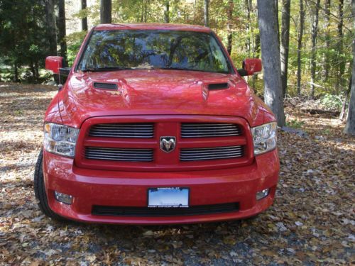 2011 ram 1500 sport crew cab  hemi 5.7l v8 4x4 automatic sport performance hood