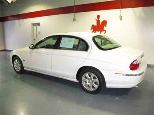 2004 jaguar s-type base sedan 4-door 3.0l  low mileage  moon roof, leather