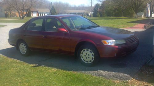 **1999 toyota camry ce sedan 4-door 2.2l with sunroof**!!!