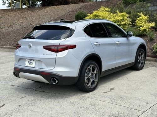 2020 alfa romeo stelvio rwd