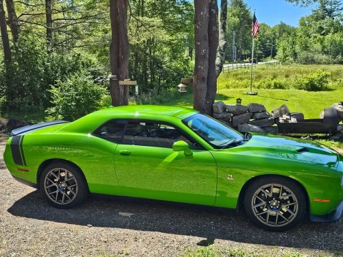 2017 dodge challenger