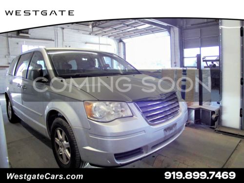 2010 chrysler town &amp; country lx