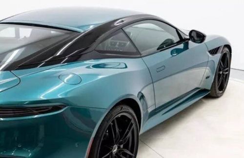 2022 aston martin dbs superleggera