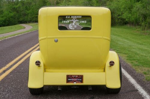 1930 ford model a 5-window tudor