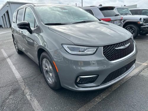 2024 chrysler pacifica limited fwd