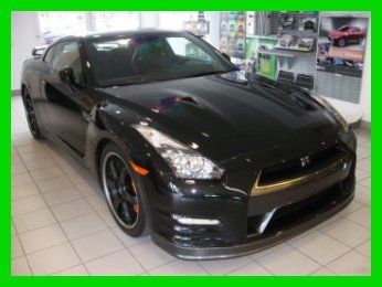 13 black edition gtr 3.8l v6 545 hp dual clutch awd coupe *carbon fiber spoiler