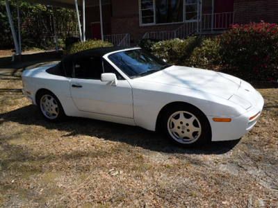 1990 porsche 944 cabriolet, pca member, a great driver, look at pics,