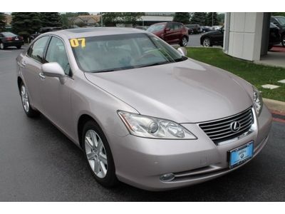 Navigation, rear camera, leather! great condition! 36k miles! we finance!