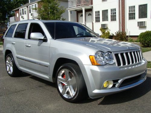 2010 jeep grand cherokee srt8 sport utility 4-door 6.1l