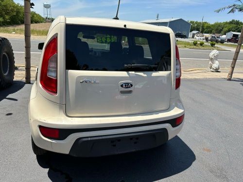 2012 kia soul base 4dr crossover 6m