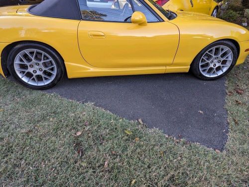 2002 mazda mx-5 miata se