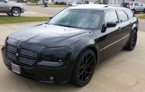 2006 dodge magnum r/t wagon 4-door 5.7l