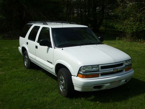 Only 52,485 miles! 2003 blazer 4x4 new inspection, v6 auto, new tires  no reserv