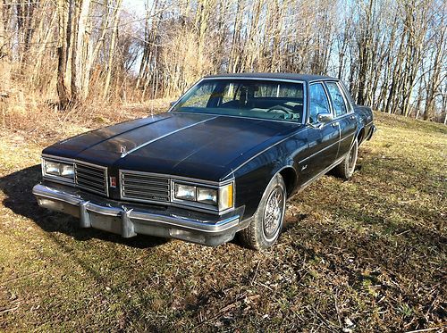 1985 oldsmobile delta 88 for parts or demo derby  have title not sighned