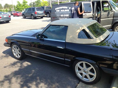 1985 mercedes-benz 380sl base convertible 2-door 3.8l