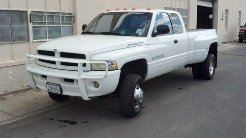 1999 dodge 3500 4x4  4 door