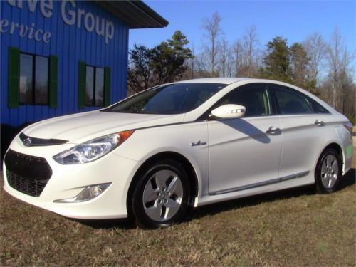 2011 hyundai sonata hybrid, pearl white, bluetooth,keyless entry, &#034;like new&#034;