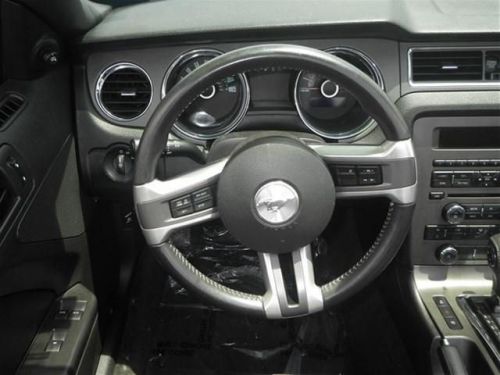 2013 ford mustang v6