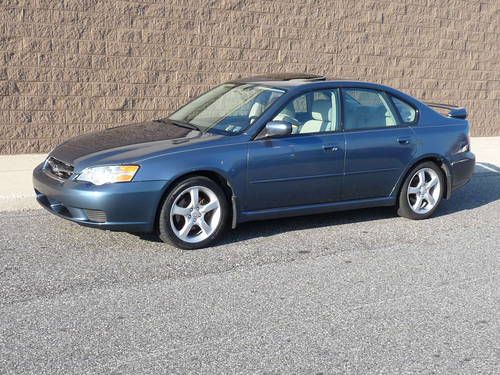 Very clean 2006 subaru legacy 2.5i..5-speed..runs excellent