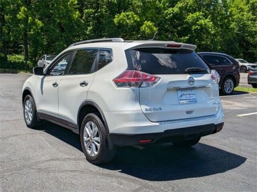 2016 nissan rogue sv