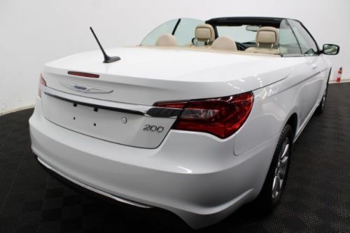 2014 chrysler 200 series touring convertible