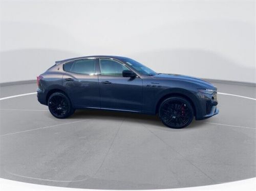 2024 maserati levante modena