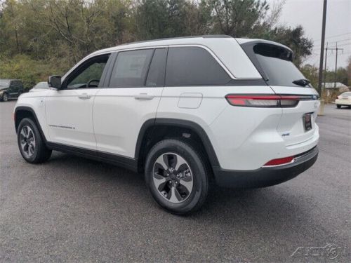 2022 jeep grand cherokee base 4xe