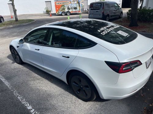 2022 tesla model 3