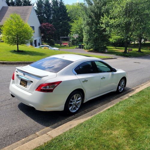 2010 nissan maxima premium