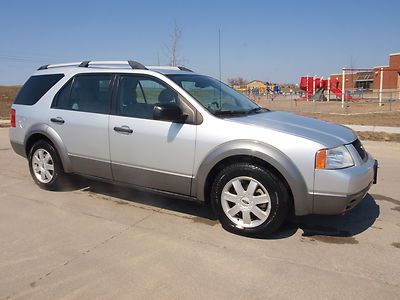 2005 ford freestyle se / cloth / warranty / very clean