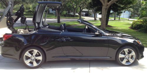 Brand new like, 2010 convertible lexus is350.