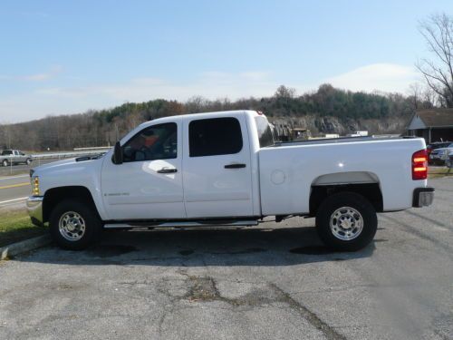 Chevrolet silverado 2500 duramax quad cab lt2- 2wd